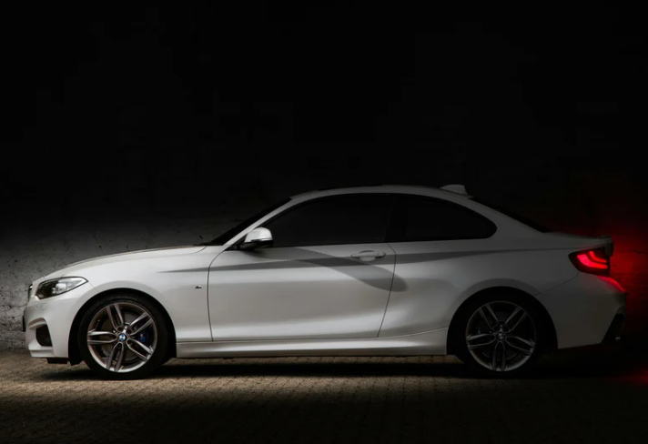 外車の中古は金持ちの道楽?見栄っ張りとの違い